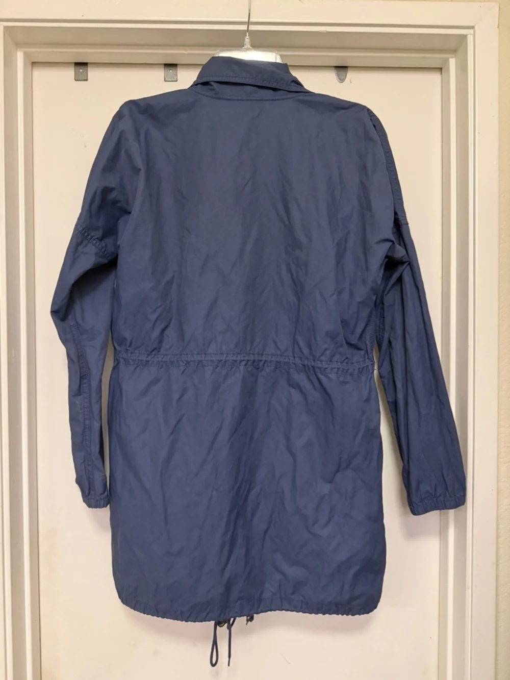 Tommy Bahama navy blue rain/trench coat - size S - Picture 3 of 9
